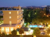 30532hotel bahama2.jpg